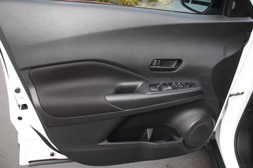 Used 2022 Nissan Kicks S FWD image 22