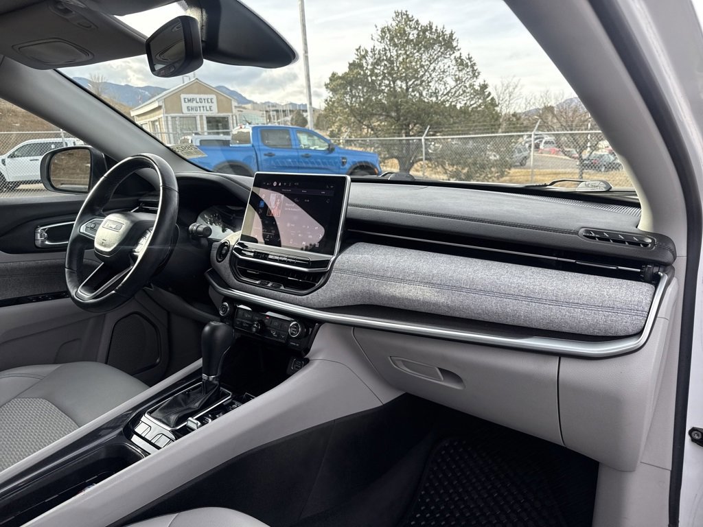 Used 2022 Jeep Compass Latitude w/ Convenience Group image 32