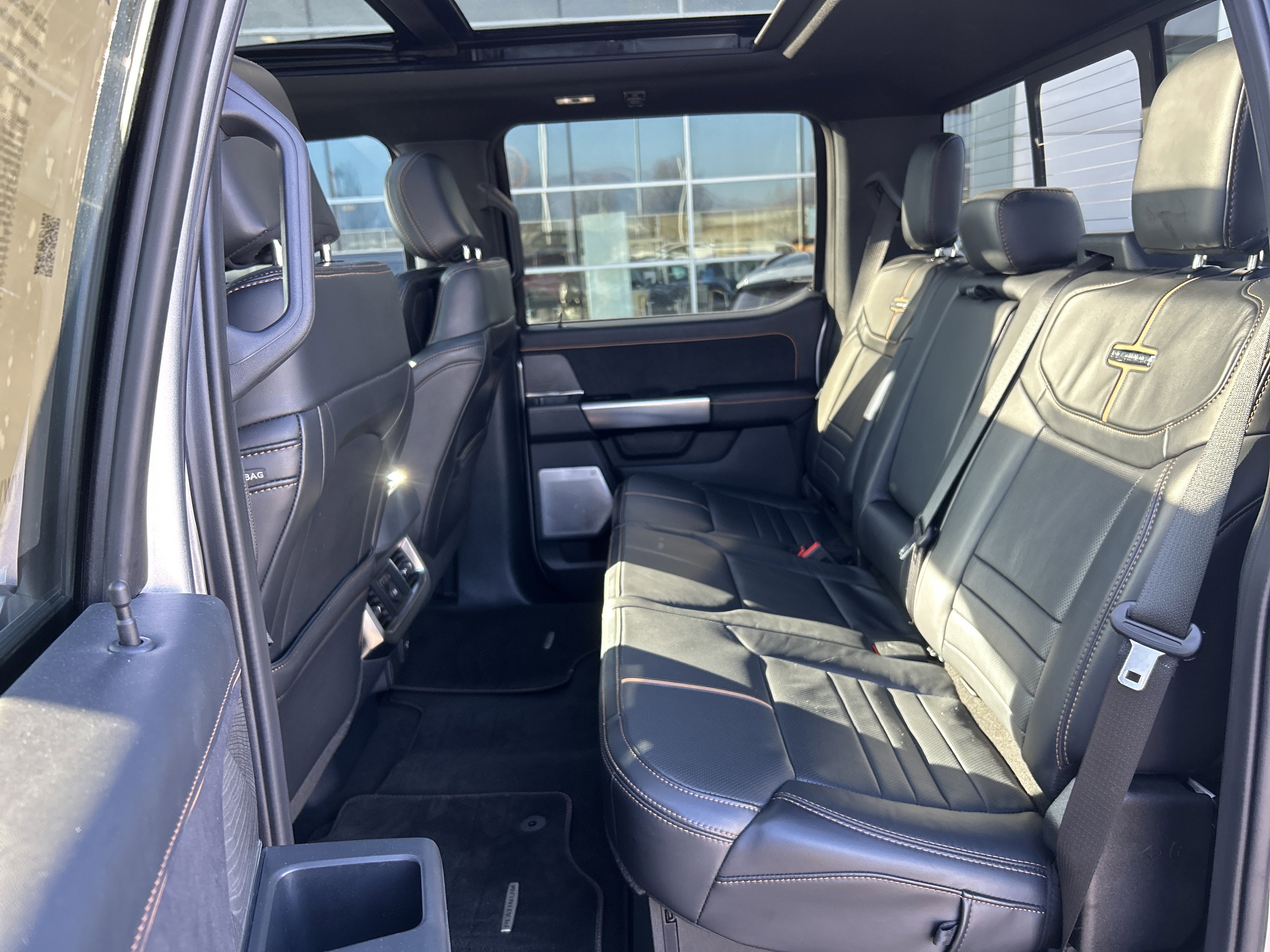 Certified 2024 Ford F350 Platinum w/ Tremor Off-Road Package image 25