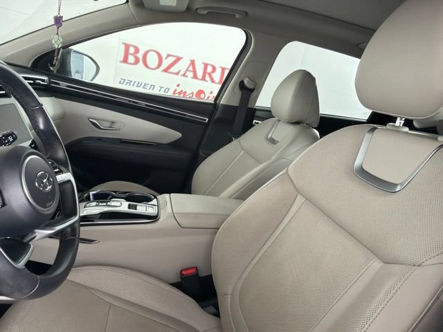 Used 2023 Hyundai Tucson Limited w/ Winter Package FWD image 11