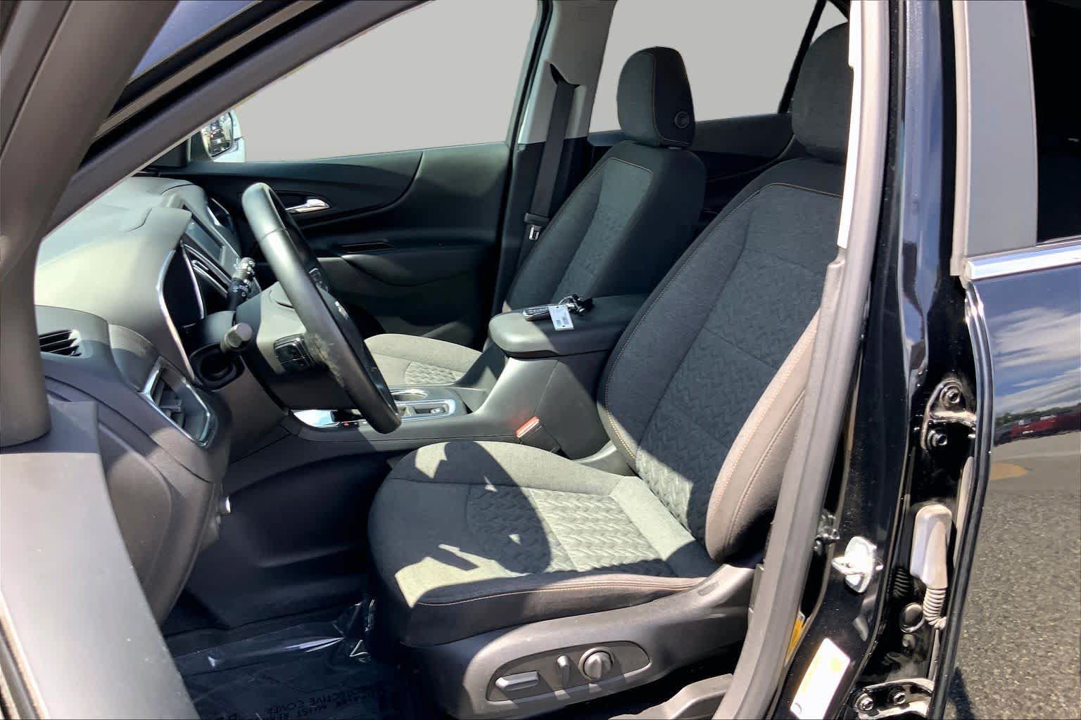Used 2023 Chevrolet Equinox LT FWD image 8