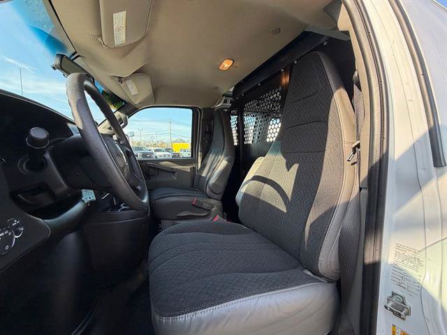 Used 2024 Chevrolet Express 2500 w/ Driver Convenience Package RWD image 8
