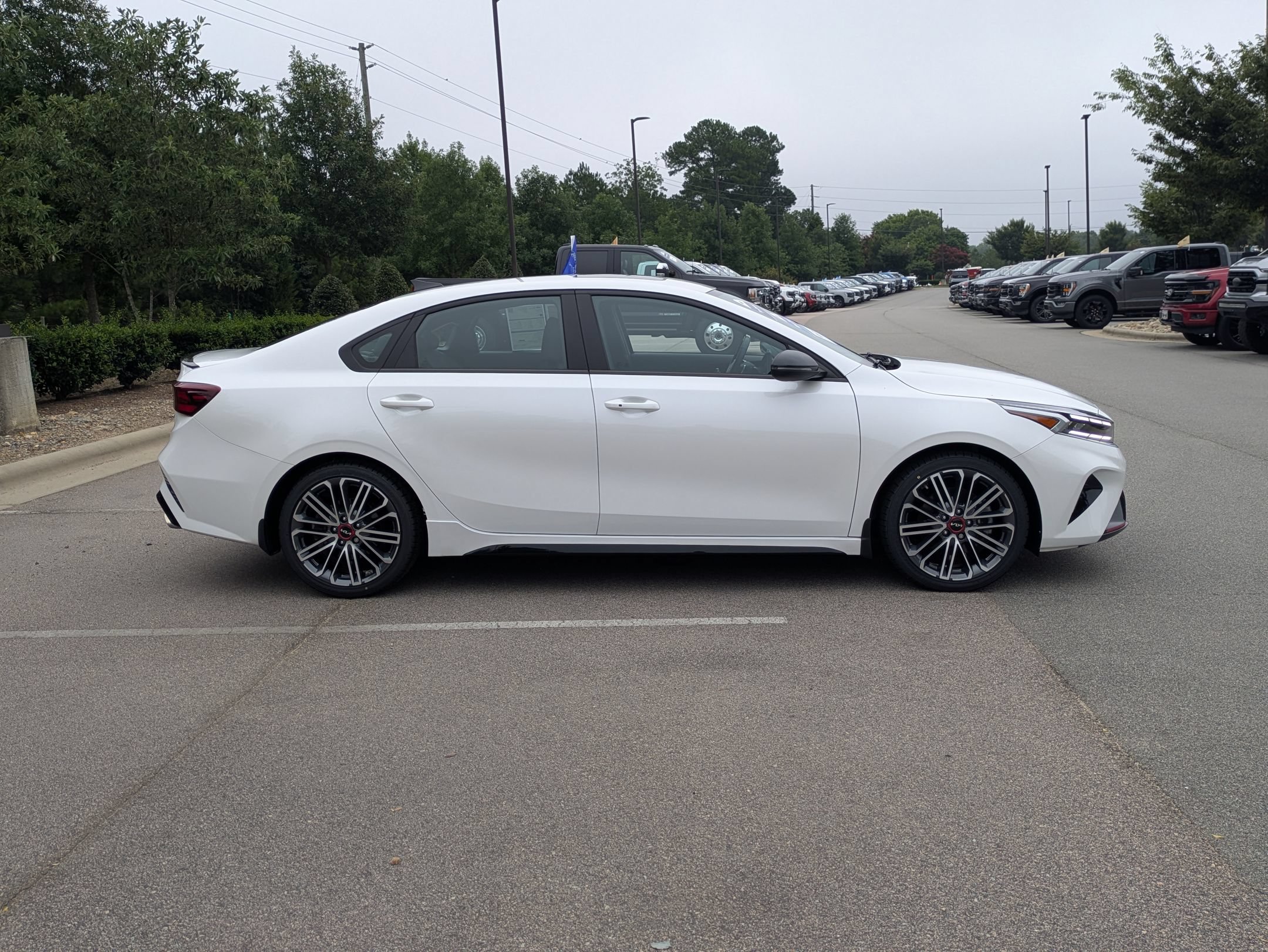 Used 2023 Kia Forte GT w/ GT2 Package FWD image 3