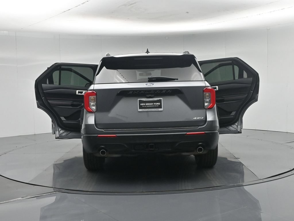 Certified 2022 Ford Explorer ST-Line w/ Class IV Trailer Tow Package AWD/4WD image 33