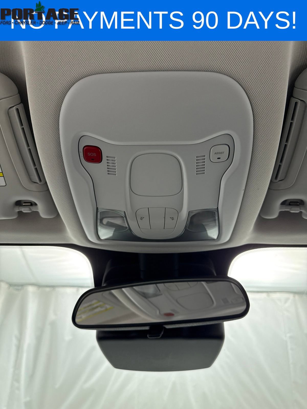 Used 2023 Jeep Renegade Latitude AWD/4WD image 24