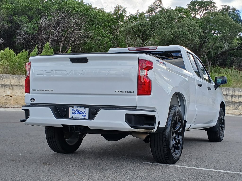 Used 2024 Chevrolet Silverado 1500 Custom AWD/4WD image 3