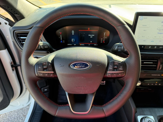 Certified 2023 Ford Escape ST-Line w/ Tech Pack #1 AWD/4WD image 24