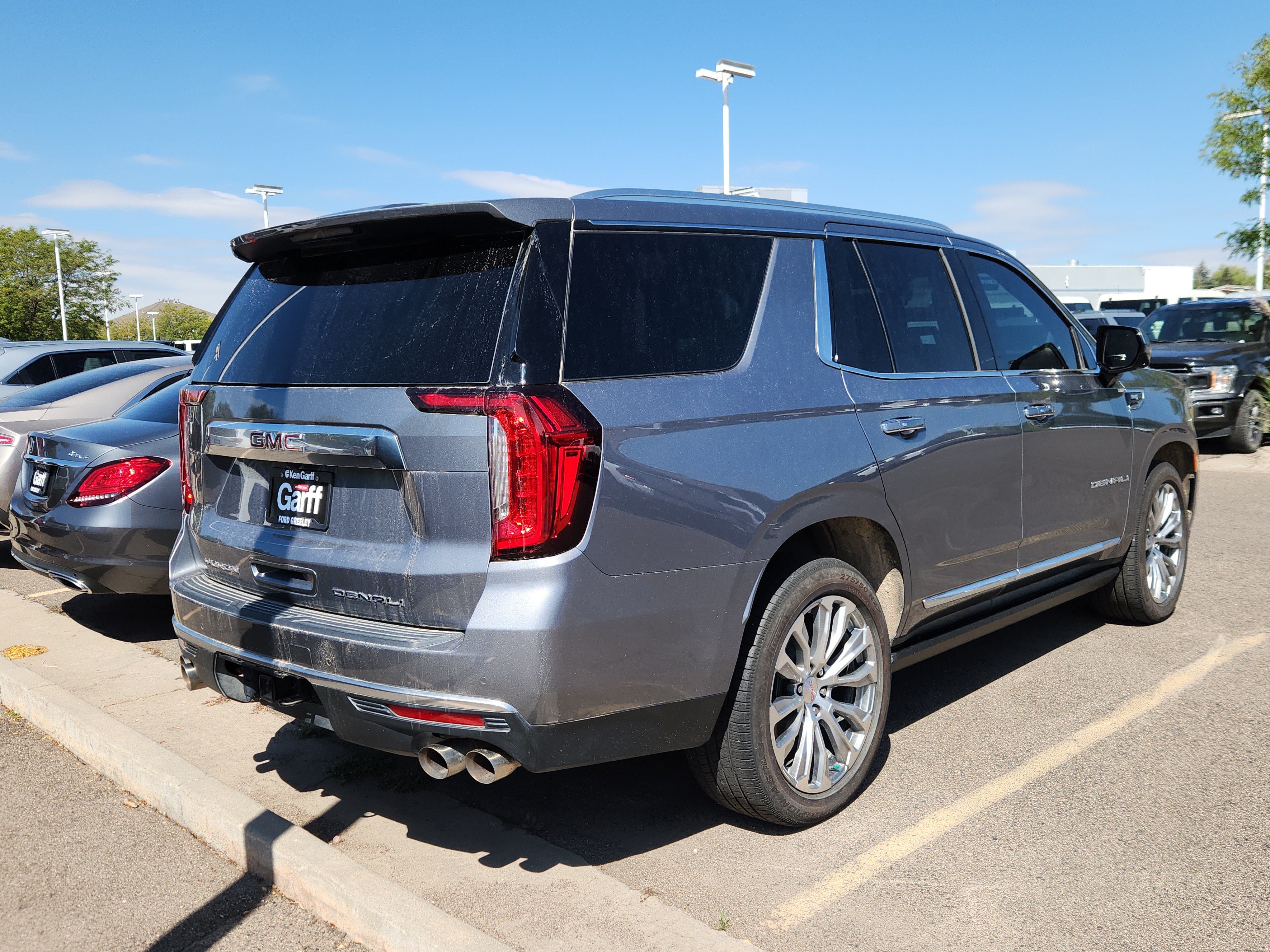 Used 2022 GMC Yukon Denali w/ Max Trailering Package AWD/4WD image 6