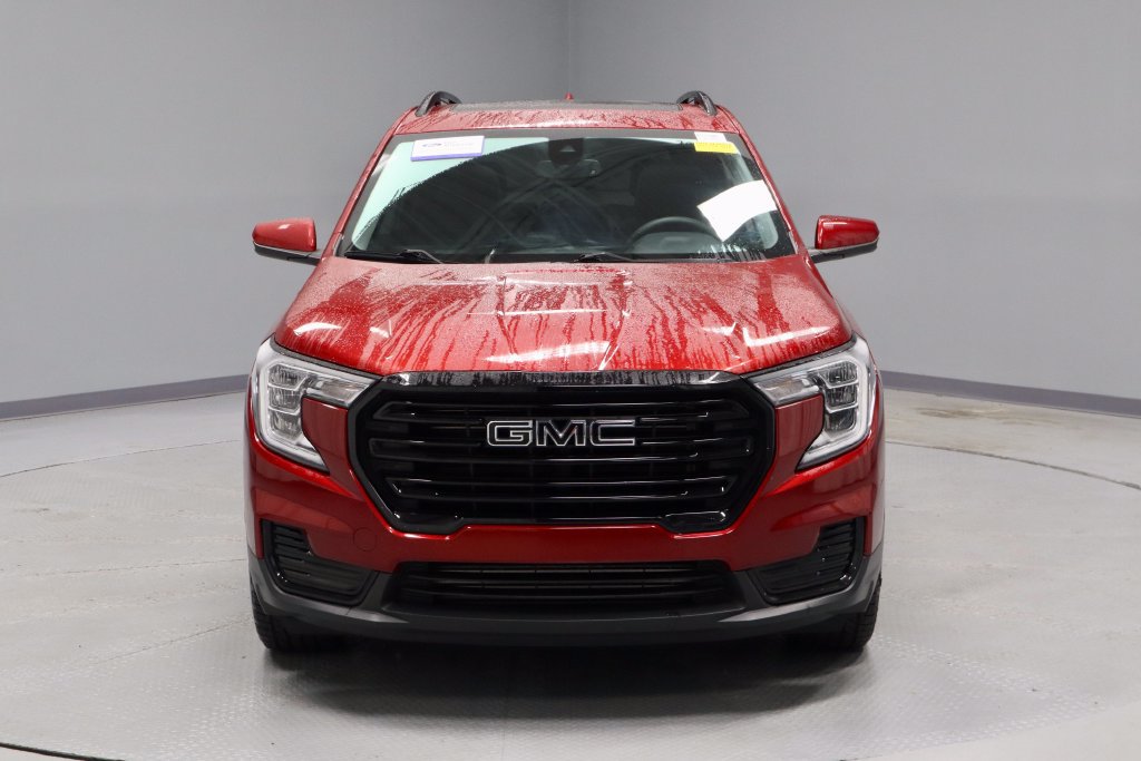 Used 2022 GMC Terrain SLE w/ Driver Convenience Package AWD/4WD image 7