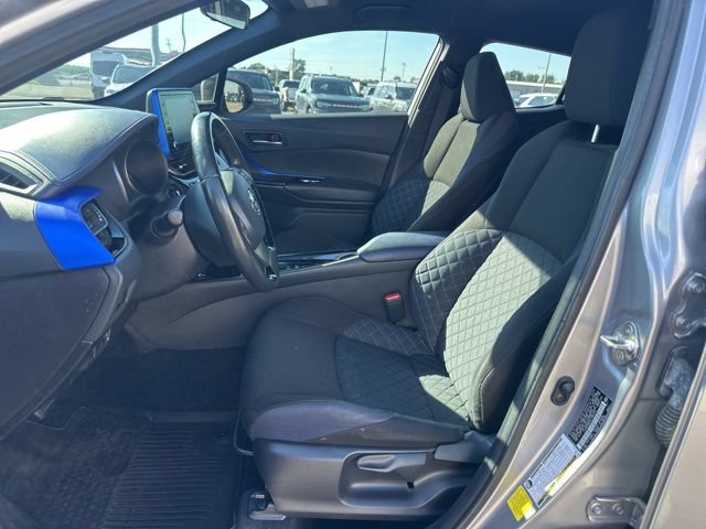 Used 2020 Toyota C-HR XLE FWD image 33