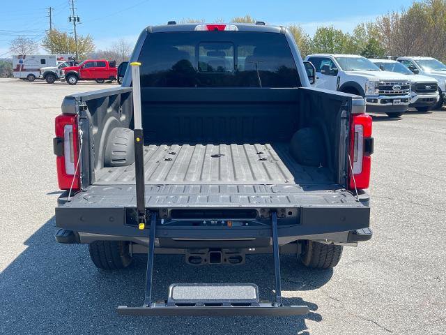 Certified 2024 Ford F250 Platinum AWD/4WD image 4