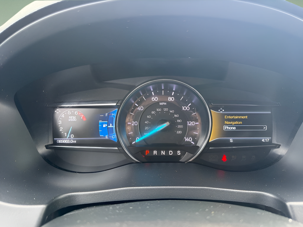 Certified 2019 Ford Explorer XLT w/ Equipment Group 202A AWD/4WD image 28