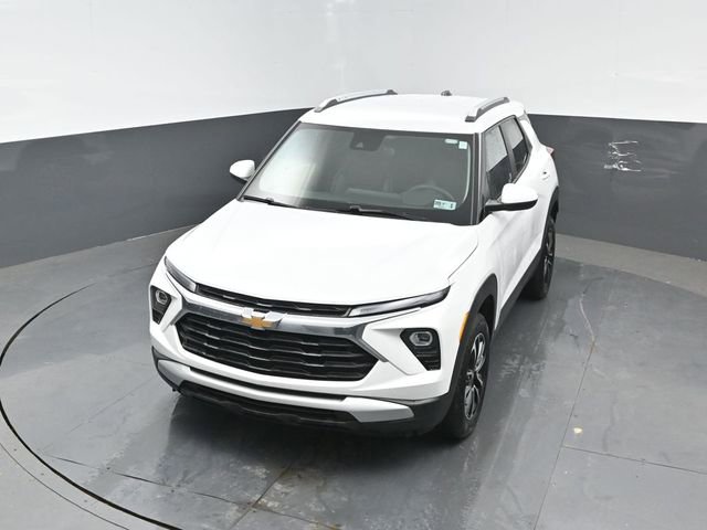 Used 2025 Chevrolet TrailBlazer LT AWD/4WD image 18