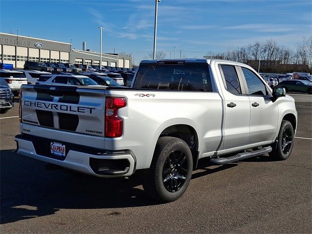 Used 2022 Chevrolet Silverado 1500 Custom w/ Rally Edition image 4