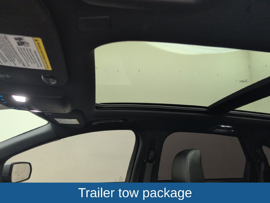 Certified 2022 Ford Edge ST w/ Equipment Group 401A AWD/4WD image 8