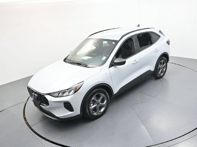 Certified 2025 Ford Escape ST-Line FWD image 39