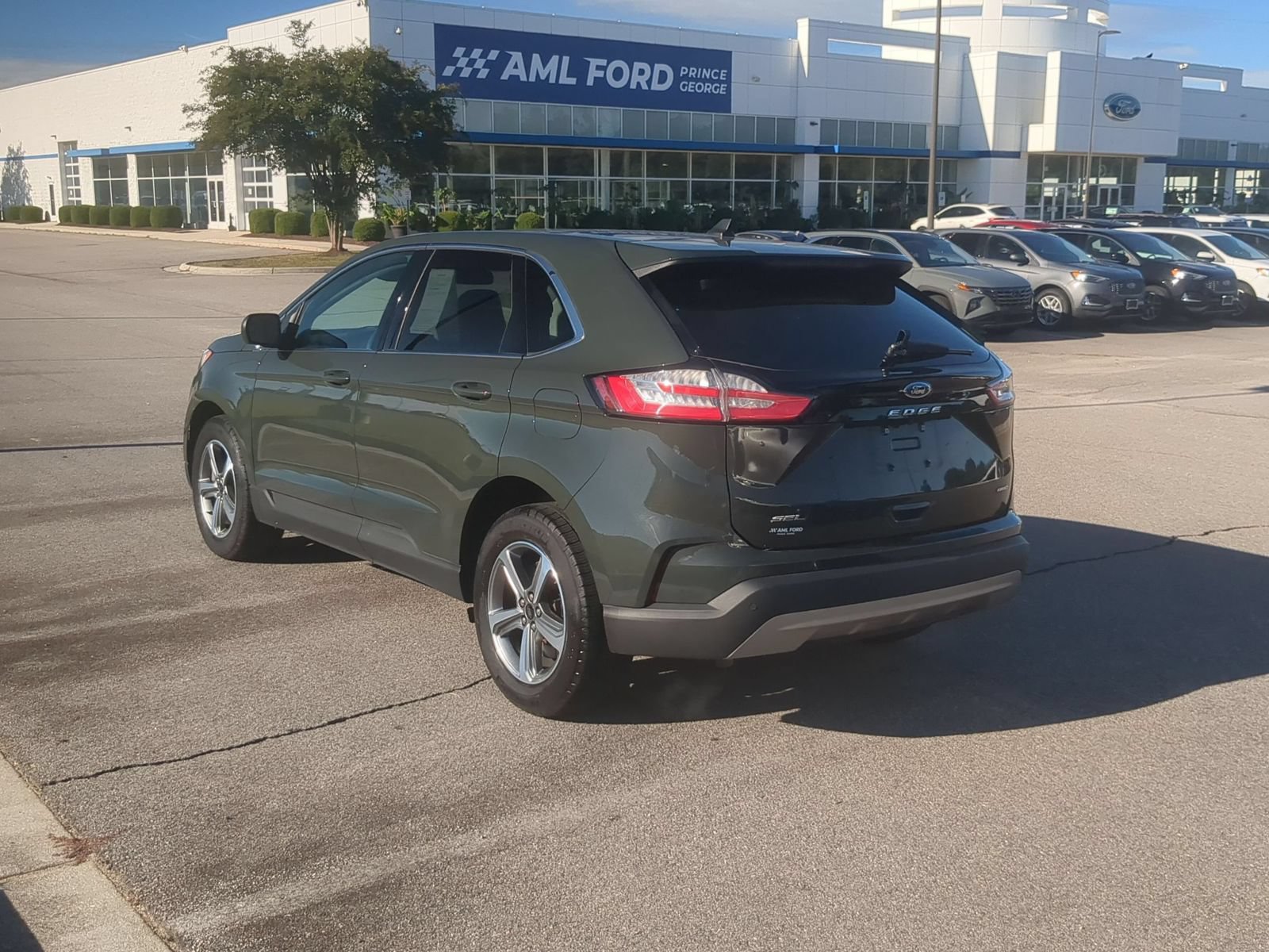 Certified 2023 Ford Edge SEL w/ Convenience Package AWD/4WD image 5