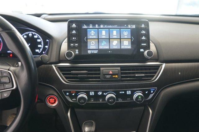 Used 2018 Honda Accord Touring image 32
