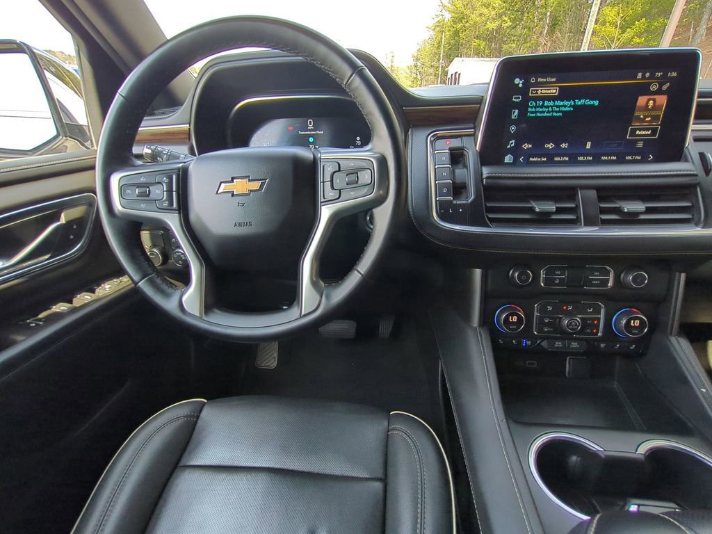 Used 2024 Chevrolet Suburban Premier image 21