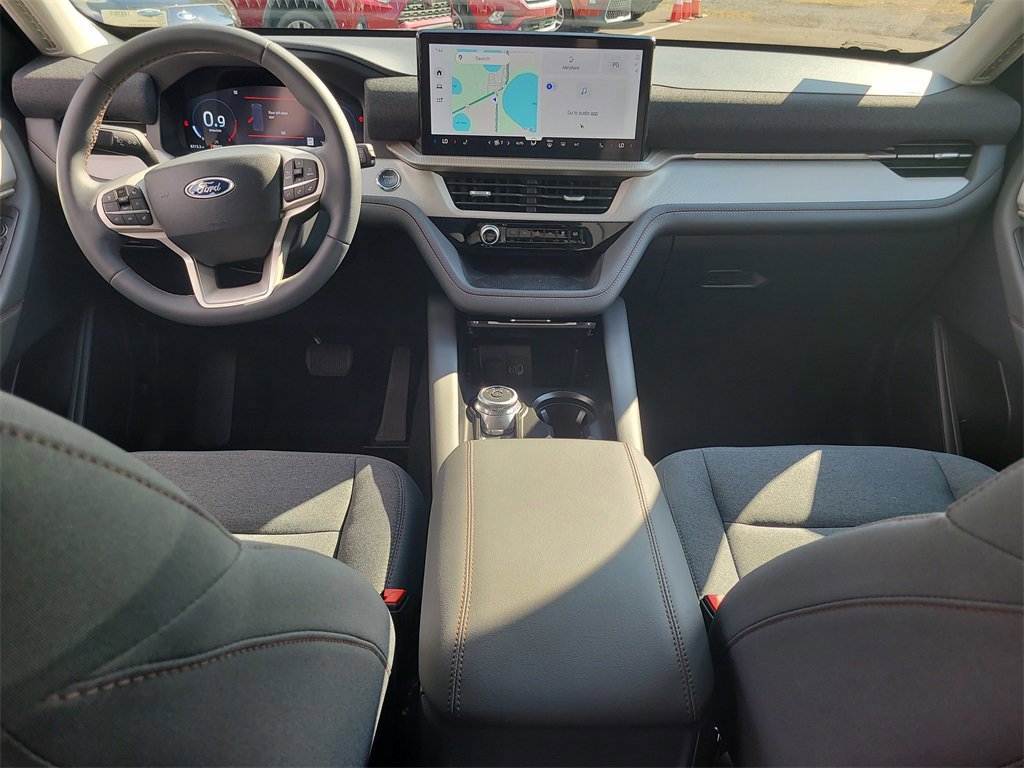 Certified 2025 Ford Explorer Active image 13