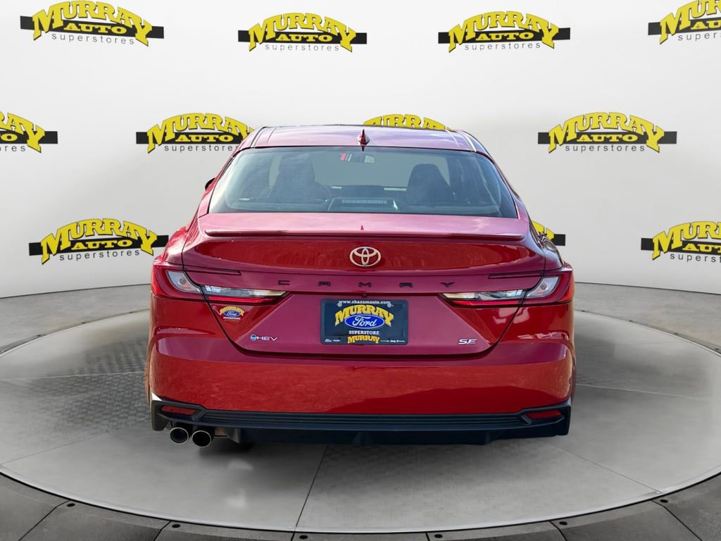 Used 2025 Toyota Camry SE image 4