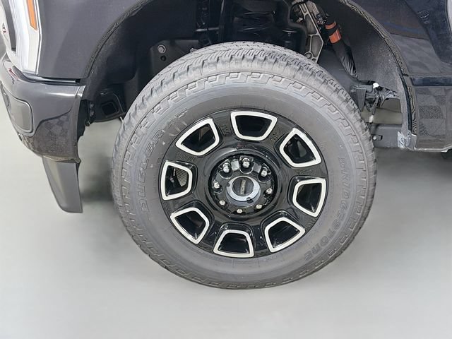 Certified 2026 Ford F250 Platinum AWD/4WD image 37