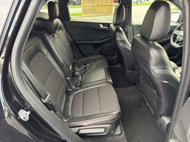 Certified 2024 Ford Escape ST-Line AWD/4WD image 20