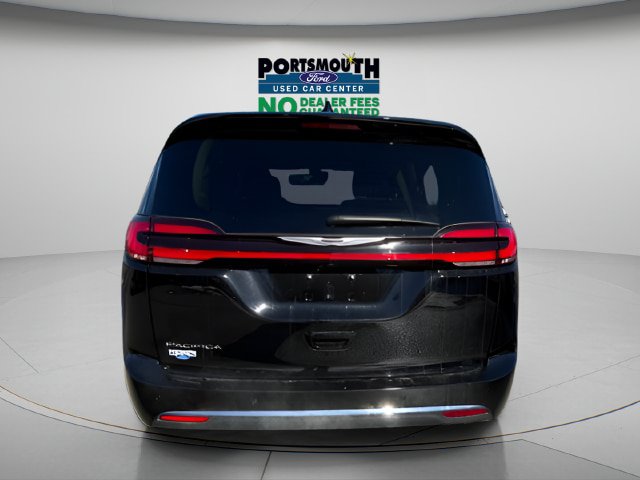 Used 2024 Chrysler Pacifica Touring-L FWD image 26