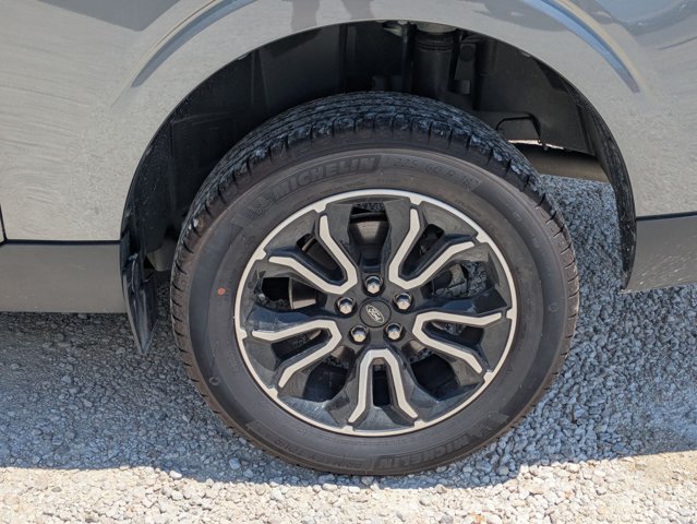 Certified 2022 Ford Maverick Lariat FWD image 10