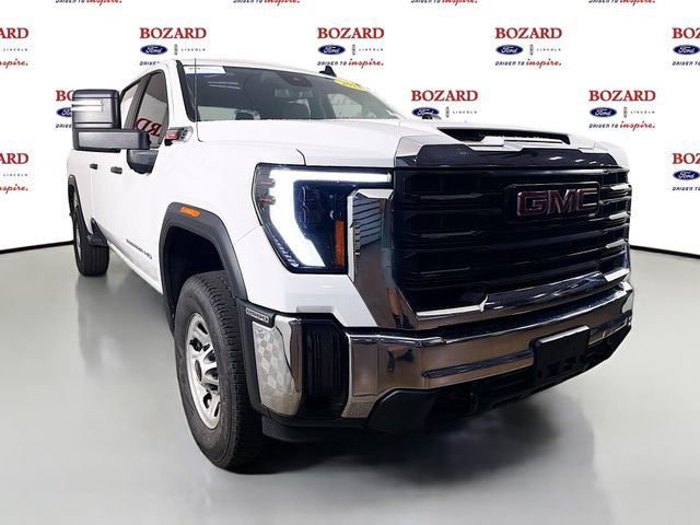 Used 2024 GMC Sierra 2500 Pro AWD/4WD image 1