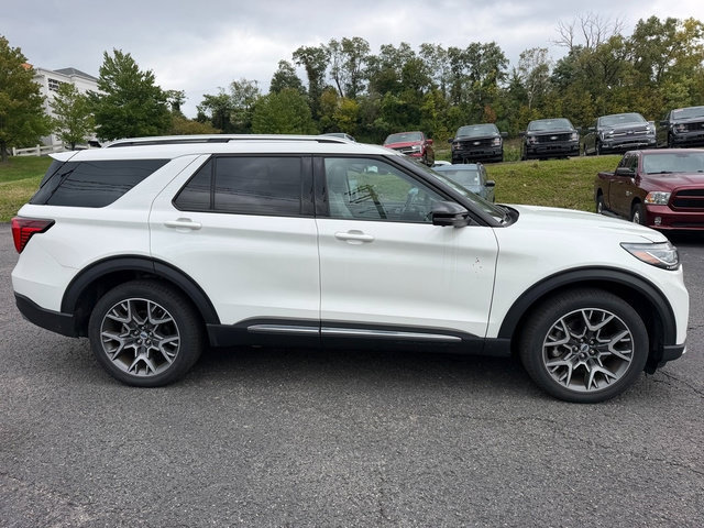 Certified 2025 Ford Explorer Platinum w/ Ultimate Package AWD/4WD image 7