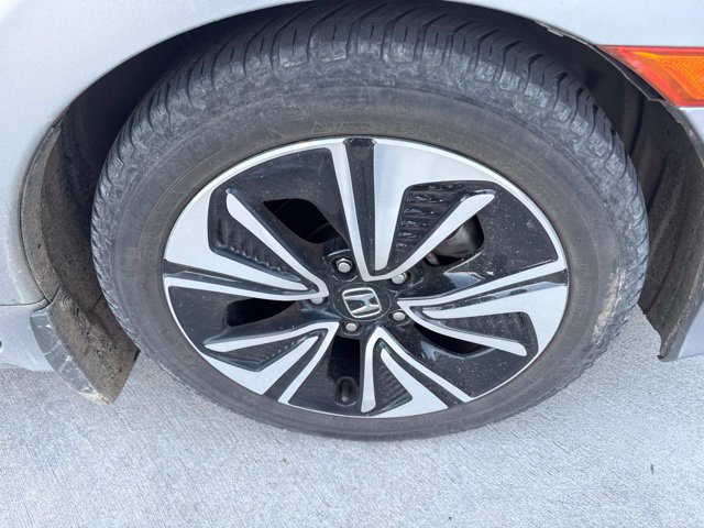 Used 2017 Honda Civic EX-T image 4