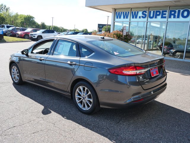 Certified 2017 Ford Fusion SE FWD image 7