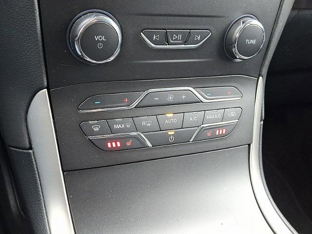 Certified 2020 Ford Edge SEL w/ Convenience Package image 15