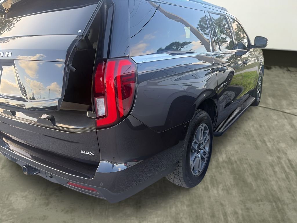 Certified 2025 Ford Expedition Max Active AWD/4WD image 2