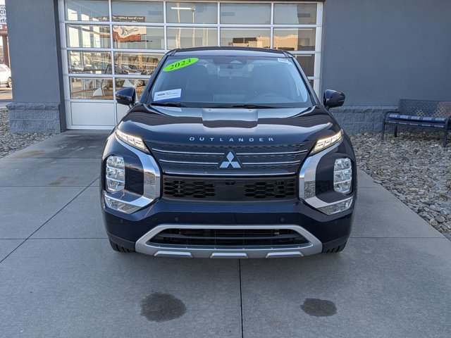Used 2023 Mitsubishi Outlander SE image 9