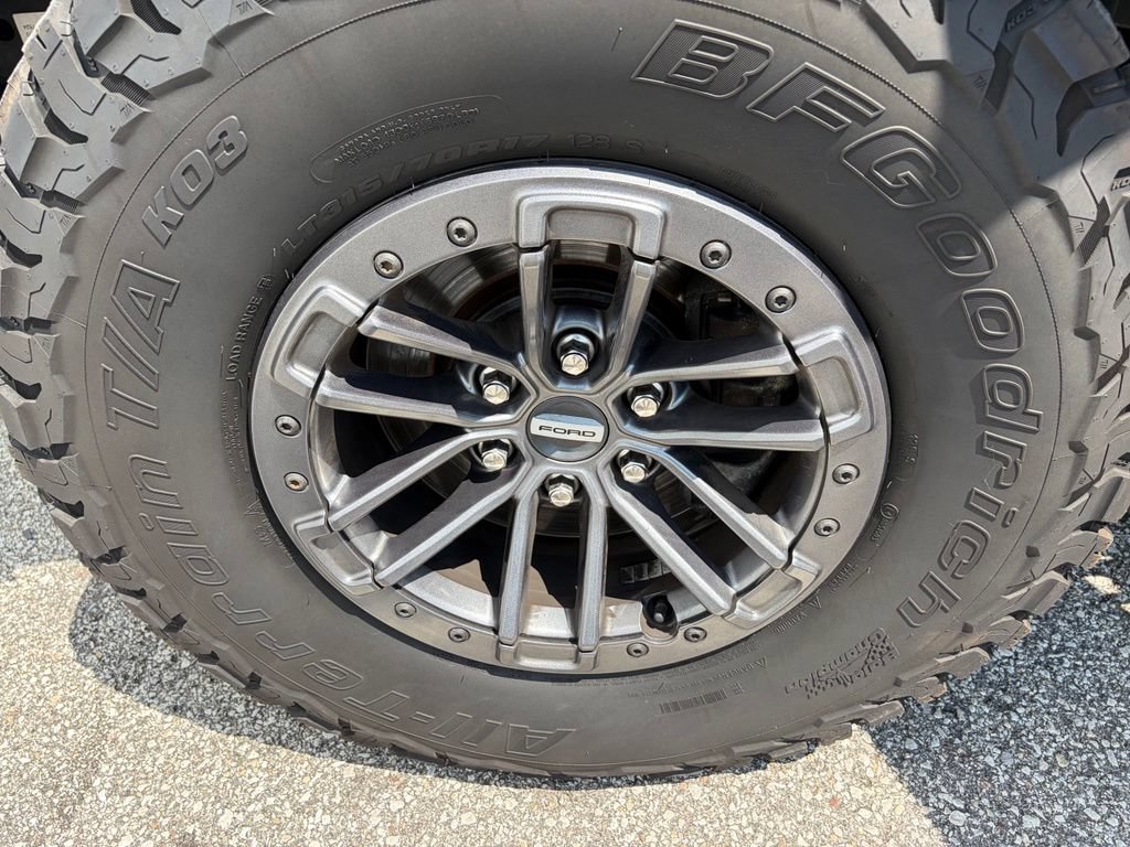 Certified 2020 Ford F150 Raptor w/ Equipment Group 802A Luxury AWD/4WD image 48