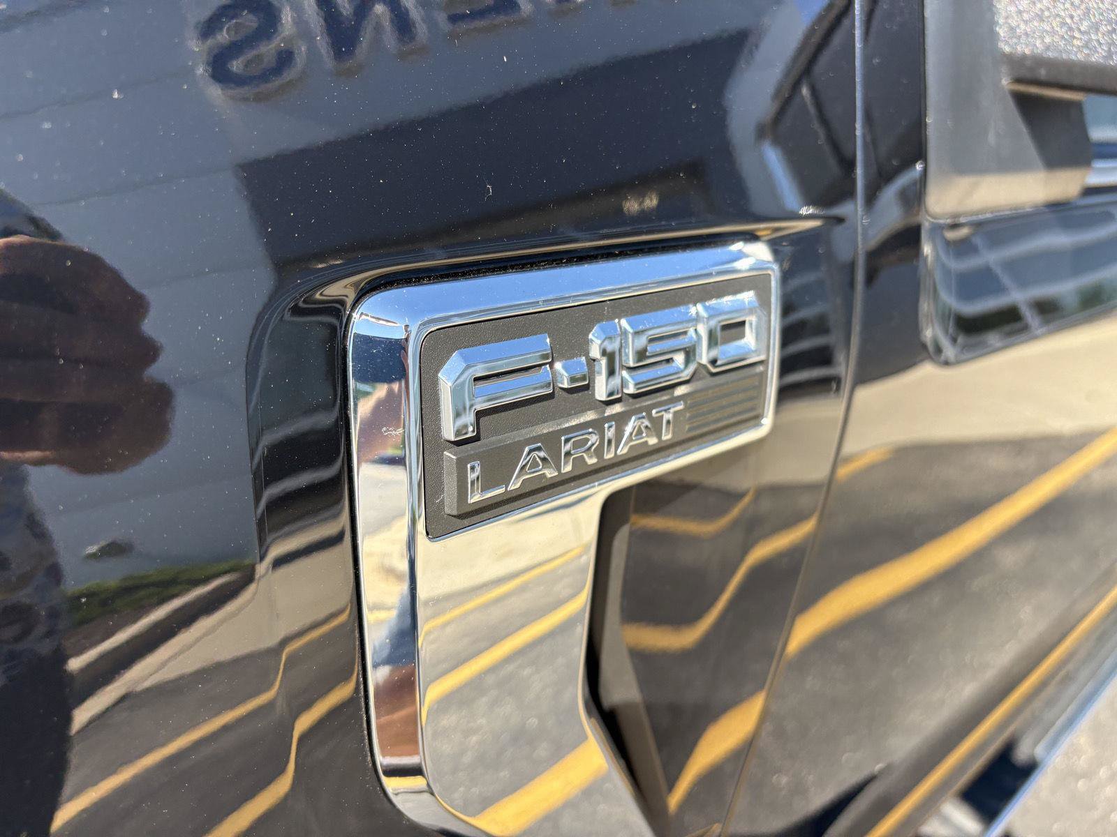Certified 2022 Ford F150 Lariat w/ Equipment Group 502A High AWD/4WD image 8