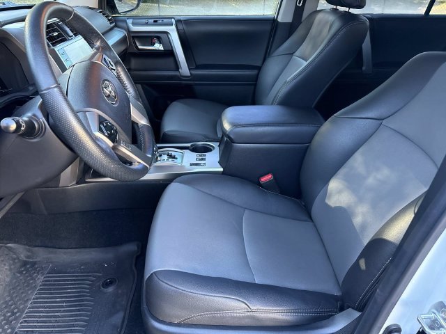 Used 2024 Toyota 4Runner SR5 Premium w/ Moonroof Package AWD/4WD image 10
