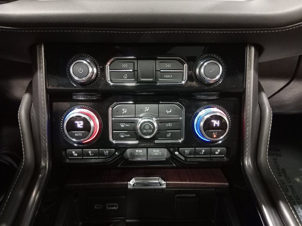 Used 2023 GMC Yukon XL Denali Ultimate AWD/4WD image 24