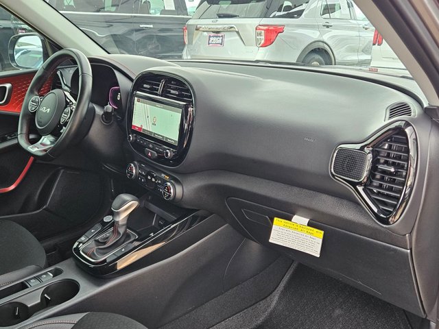 Used 2025 Kia Soul GT-Line w/ GT-Line Technology Package image 23