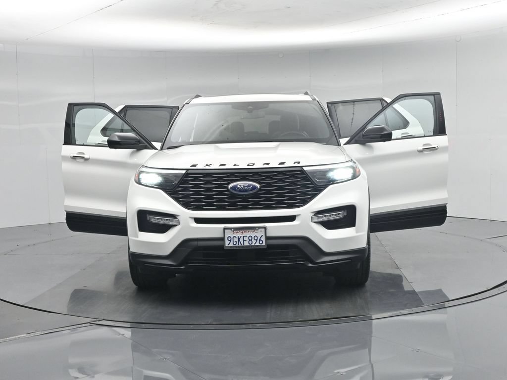 Certified 2023 Ford Explorer ST-Line w/ Class IV Trailer Tow Package RWD image 34