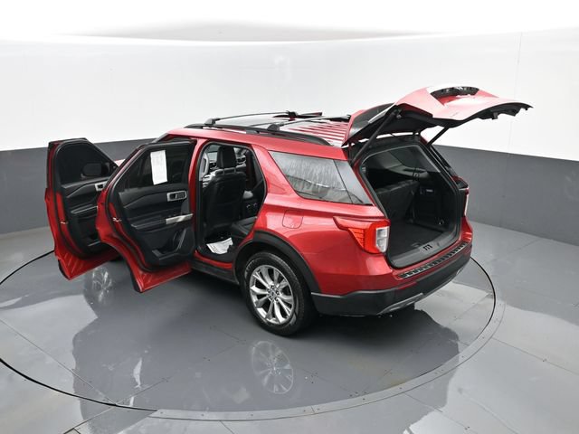 Certified 2020 Ford Explorer XLT w/ Equipment Group 202A AWD/4WD image 30