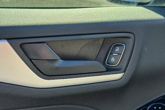 Certified 2022 Ford Escape SE w/ Convenience Package image 18