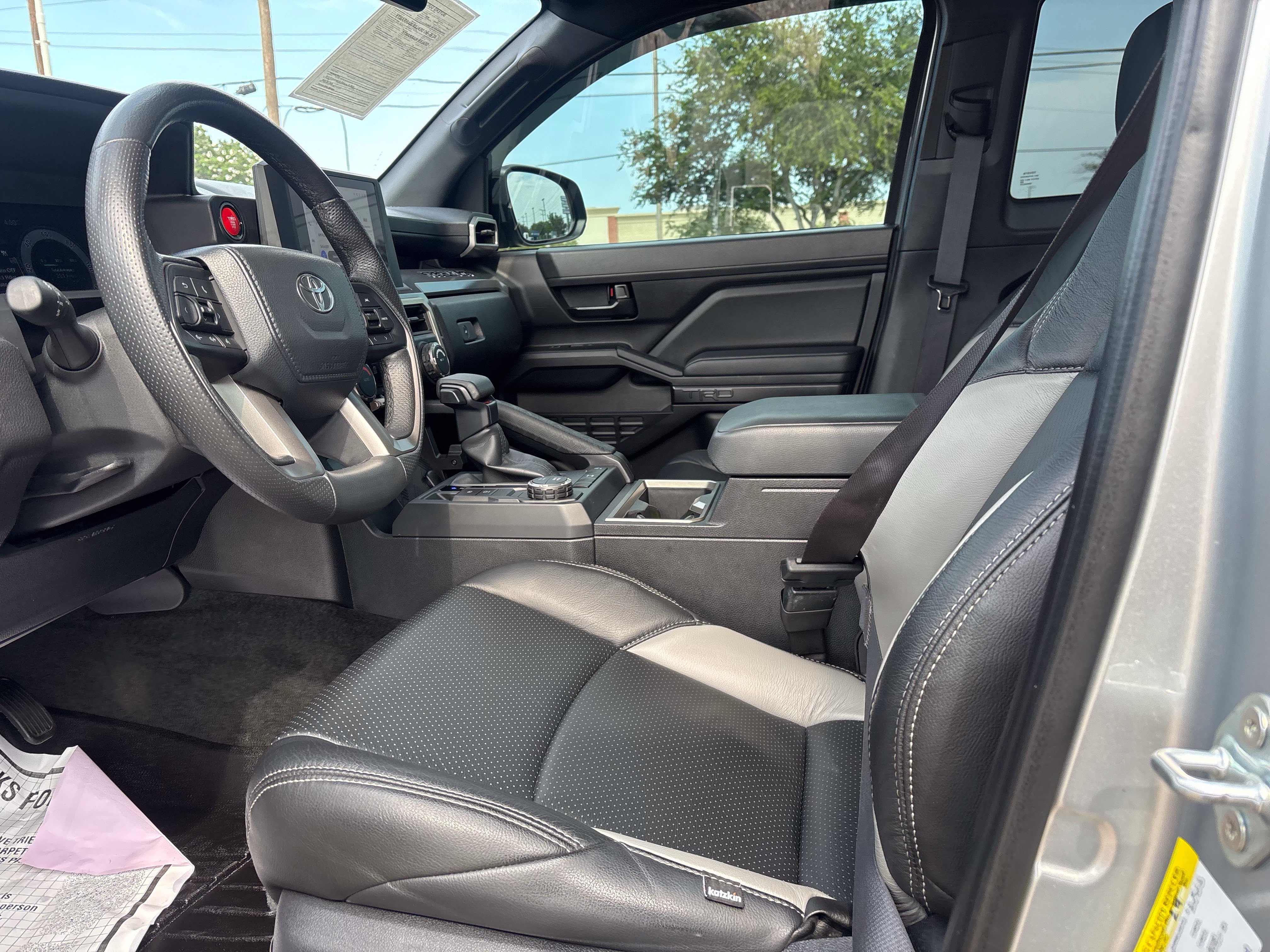 Used 2024 Toyota Tacoma PreRunner w/ TRD Prerunner Upgrade Package RWD image 10