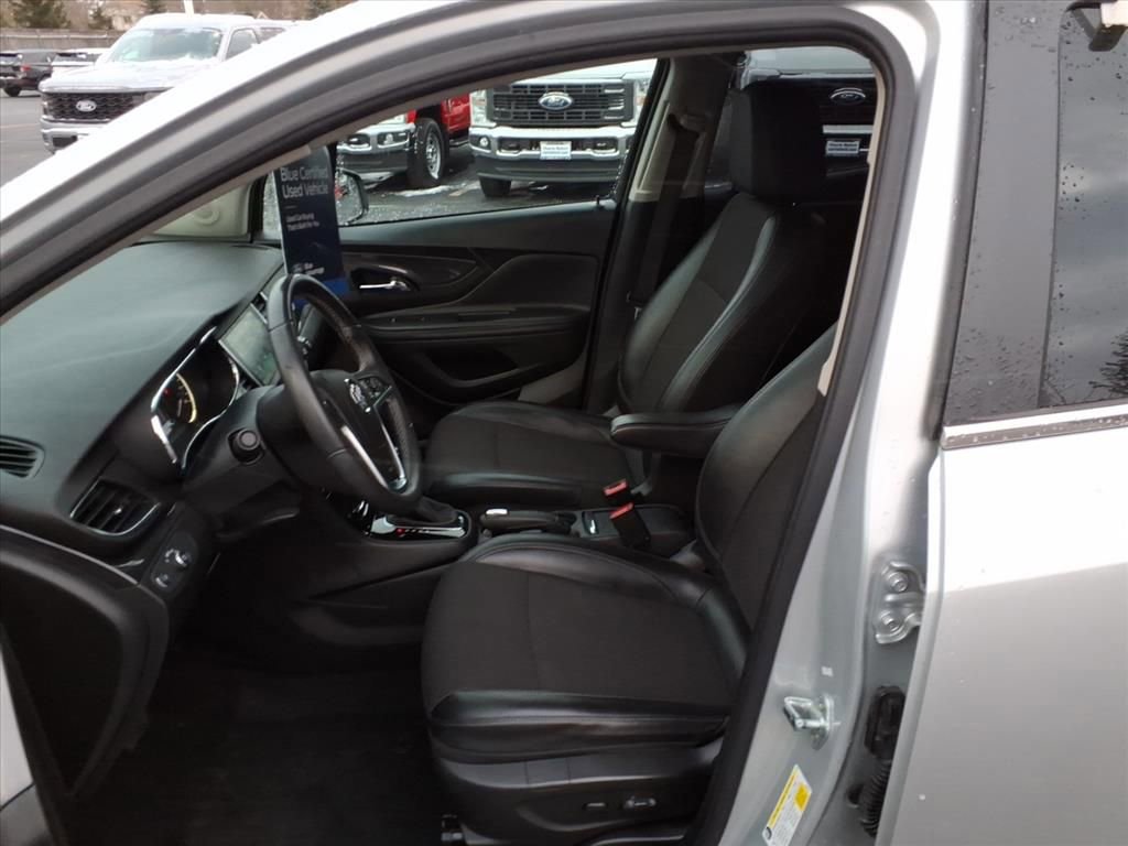 Used 2020 Buick Encore Preferred image 23