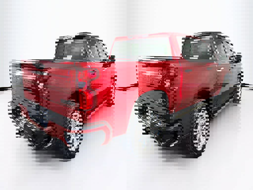 Used 2021 Chevrolet Silverado 1500 High Country w/ Technology Package image 5