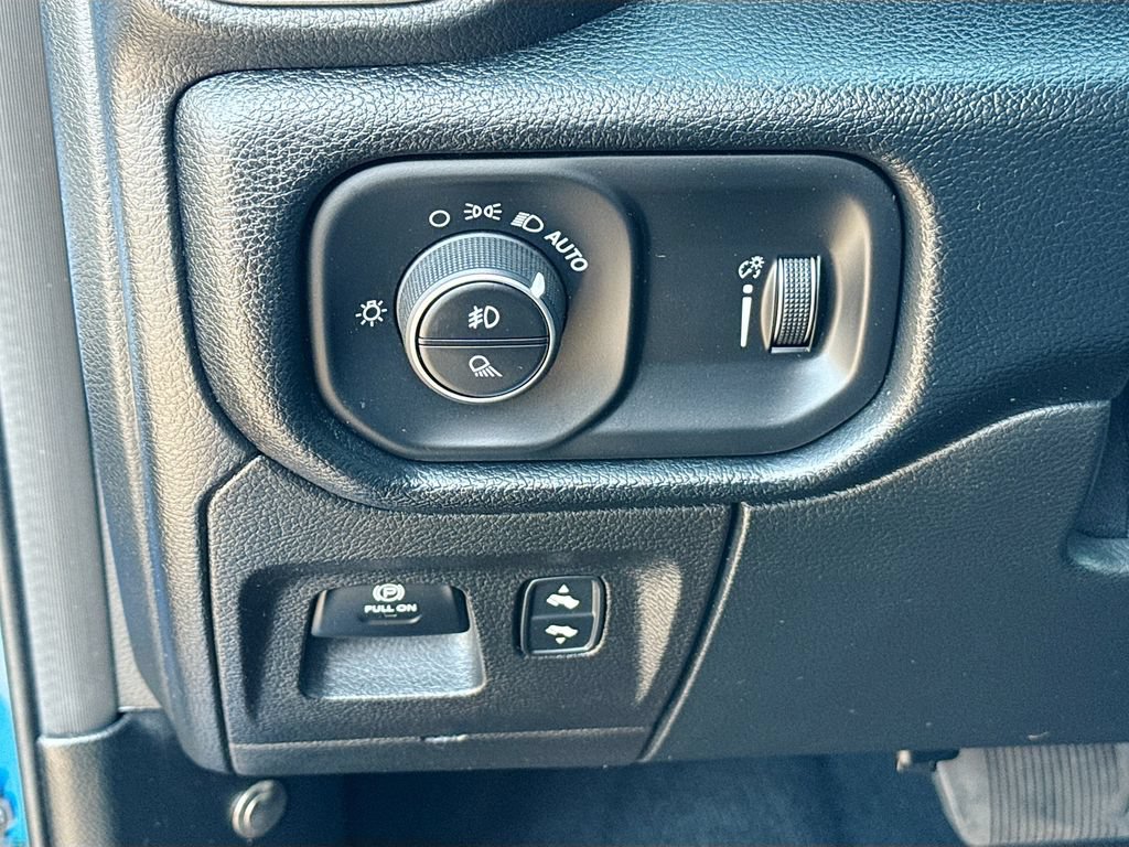 Used 2021 RAM 1500 Big Horn RWD image 10