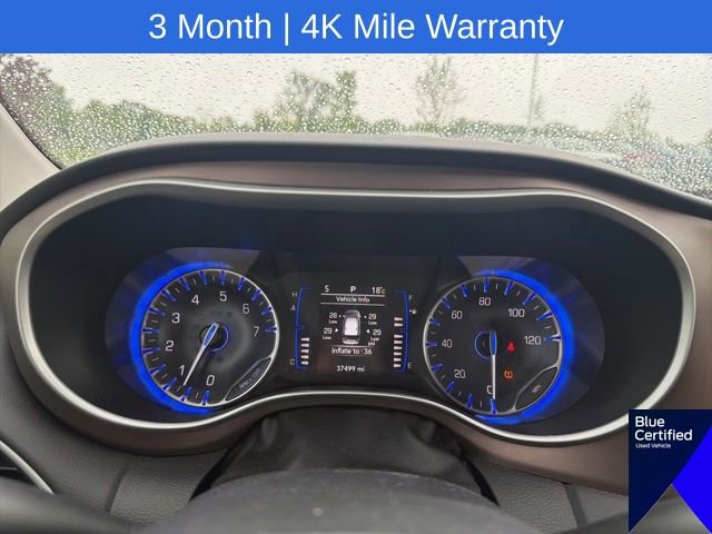 Used 2023 Chrysler Voyager LX FWD image 47