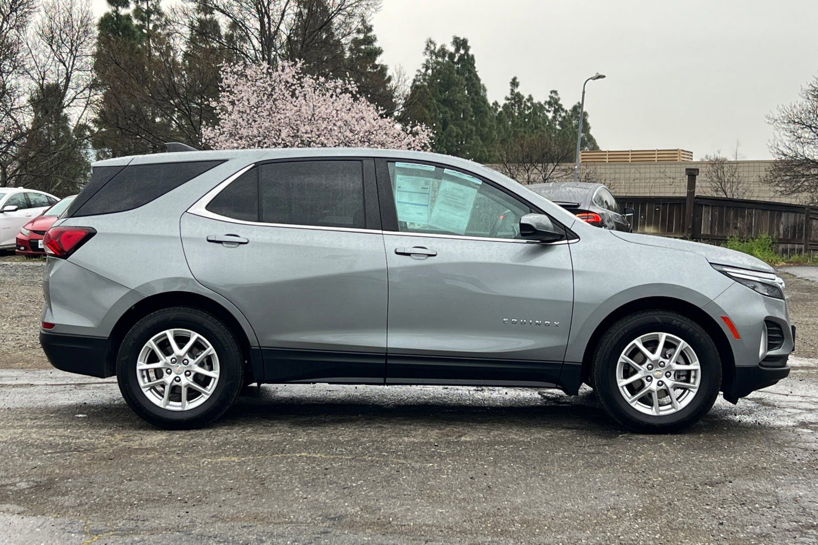 Used 2023 Chevrolet Equinox LT image 6